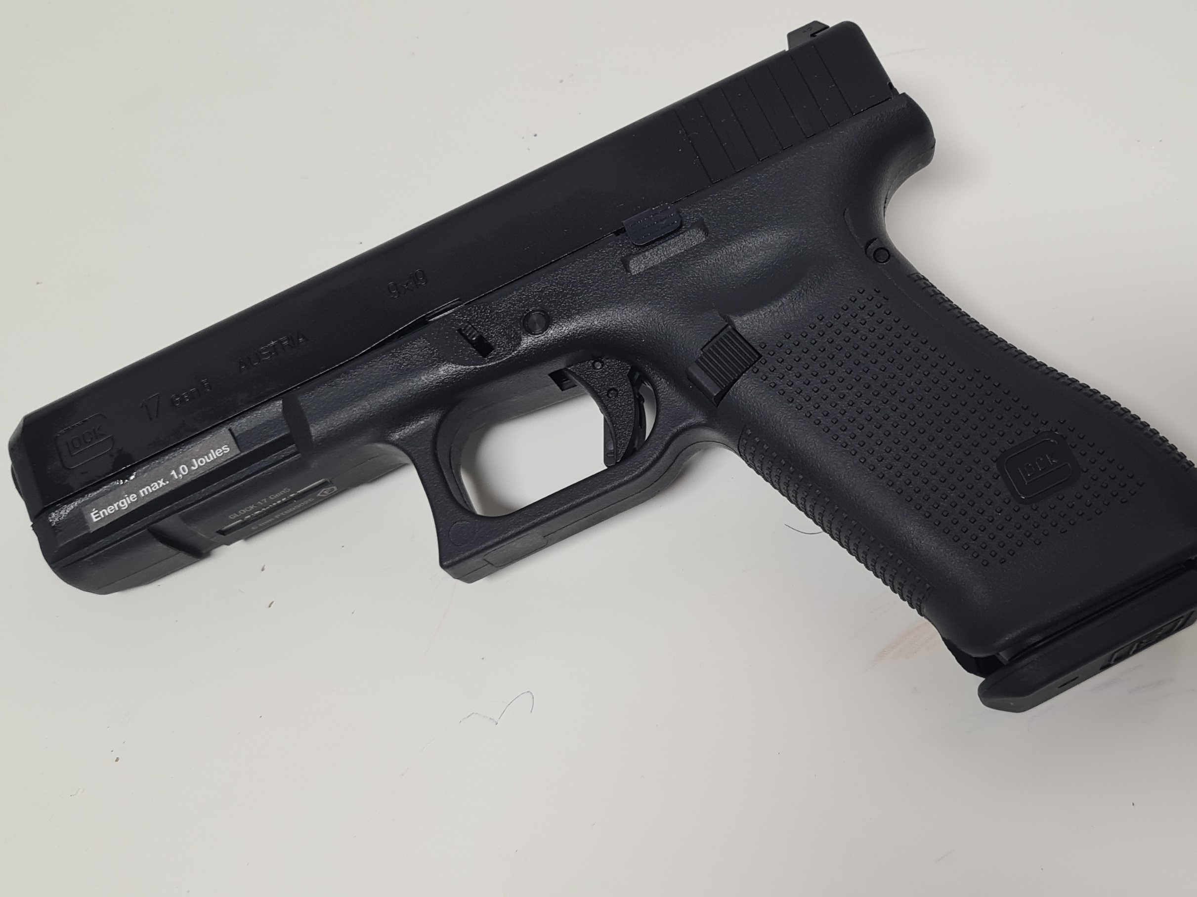 Glock 17 Gen 5 Metal Version GBB